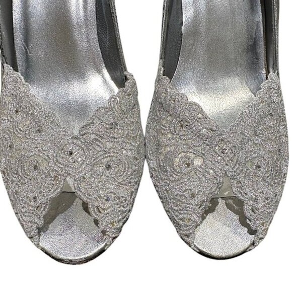 Stuart Weitzman Vintage Silver Chantilly Lace Gem Formal Peep Toe Heels Size 9.5 - Picture 10 of 12